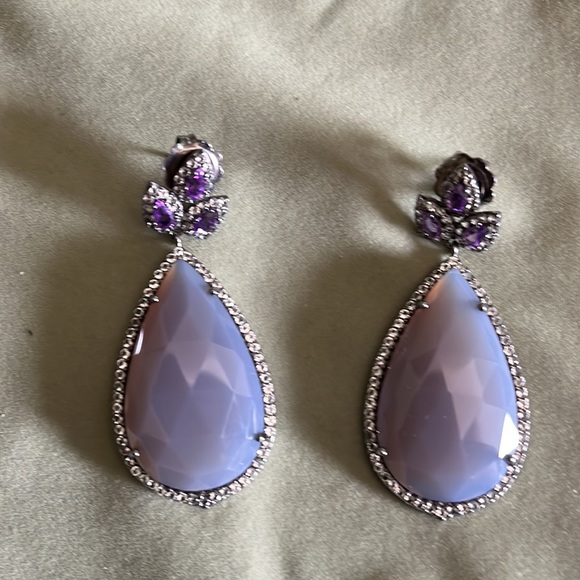 Gorgeous purple chalcedony-amethyst and white topaz earrings